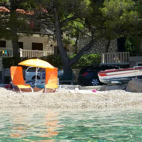 Apartments by the sea Brela, Makarska - 16065