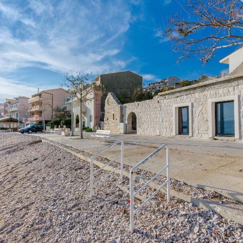 Apartment On the beach