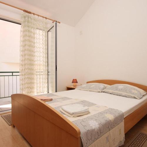 Apartments by the sea Zaostrog, Makarska - 6659