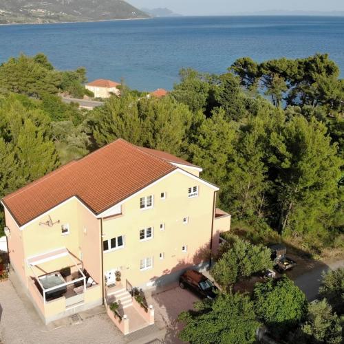 Apartments Villa Rea