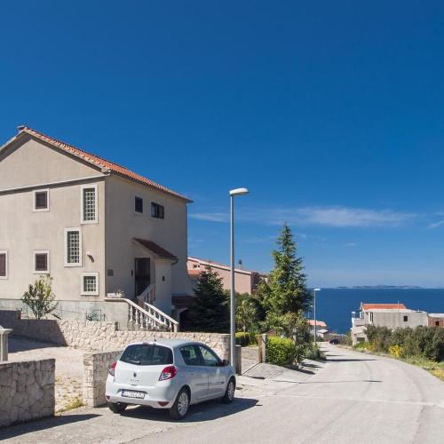 Apartments and rooms with parking space Cove Dolac, Primosten - 16258