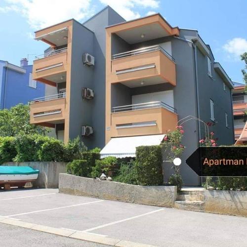 APARTMENTS LAZIC