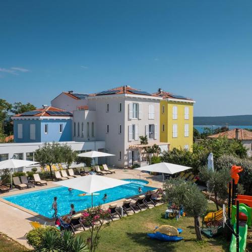 Rooms with a swimming pool Nerezine, Losinj - 18033