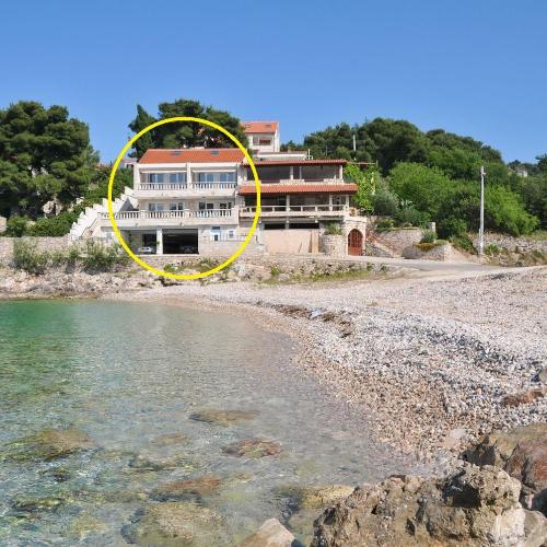 Apartments Sonja - 10m to beach