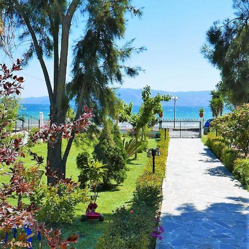 Amarynthos Beachfront Vacation House with garden