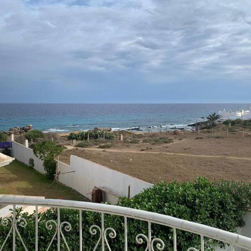 Airbetter - Beachfront 3 bedroom apartment in Kelibia