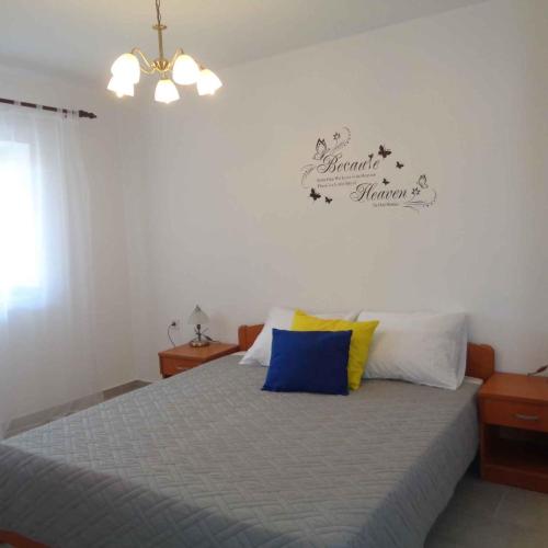 Two-Bedroom Apartment Lopar near Sea 2