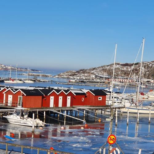 Skärgårdsidyll på Björkö med gångavstånd till havet