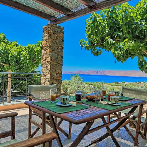 Filokalia 2 Vacation House with Sea View