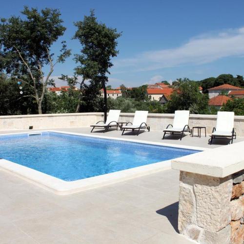 Family friendly apartments with a swimming pool Sali, Dugi otok - 8083