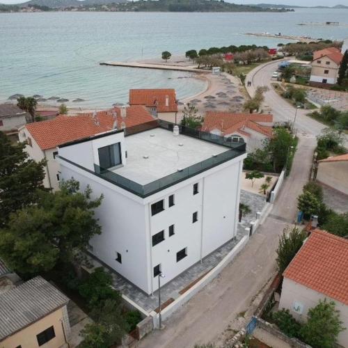 Apartments Ivan M- 20m to the beach