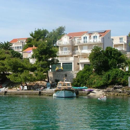 Apartments and rooms by the sea Lumbarda, Korcula - 13626