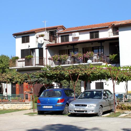 Apartments by the sea Banjole, Pula - 3002