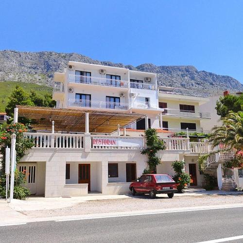 Apartments and rooms by the sea Lokva Rogoznica, Omis - 2973
