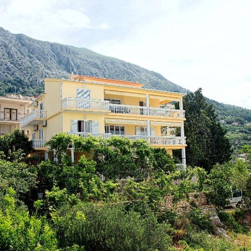 Apartments and rooms by the sea Zivogosce - Porat, Makarska - 2733