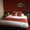 Aberdour Hotel, Stables Rooms & Beer Garden - Aberdour