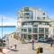 Foto: Princes Wharf - Luxury 2BR Penthouse with Amazing Views 47/48