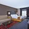 Holiday Inn Express Hotel & Suites Columbus Southeast Groveport by IHG