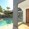 Foto: Carrothool 29 - 6 BDRM Canal Home with Pool 5/37