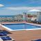 H10 Delfín - Adults Only