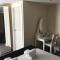 Happy Return Hotel