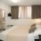 Apartment & Room Split Lea