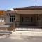 HR Iman Homestay