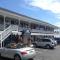 Sandpiper Beachfront Motel