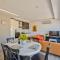 Valletta Luxe 3-Bedroom Duplex Penthouse with Sea View Terrace and Jacuzzi