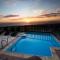 Amerisa Suites & Villa