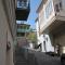 Foto: Warm Apartment on a Hill Overlooking Old Tbilisi 20/21