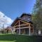 Chalet Les Cols - Chambres avec terrasse & jardin - proche de la nouvelle gare - Saint-Jean-de-Maurienne