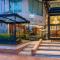 Hotel Embassy Park
