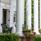 Annes White Columns Inn
