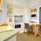 Plaka Elegant Apartment