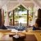 Pearl Beach Resort Gili Asahan