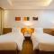 Hotel Pharos