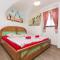 Apartments Petacova Hiša