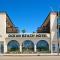 Ocean Beach Hotel