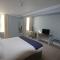 Yarrow Hotel
