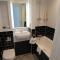 Yarrow Hotel