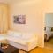 Foto: Two-Bedroom Apartment Town Hall with Free Parking 20/22