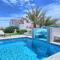Lantana Holiday Home