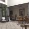 Riad Le J