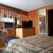 Seven Dwarfs Cabins - White Cabin - Lake George