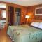 Seven Dwarfs Cabins - White Cabin - Lake George