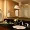 Hotel Le Soleil by Executive Hotels