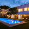 Villa Sitges Tupinetti Beach at 1 min walk Amaizing Garden and View Center Sitges 5 minutes walk - Sitges