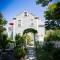 Sally Webster Inn