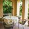 Colleton Great House